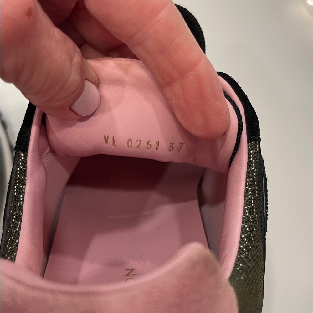 Guaranteed Authentic Louis Vuitton Run Away Sneakers Away Sneakers - Picture 11 of 12
